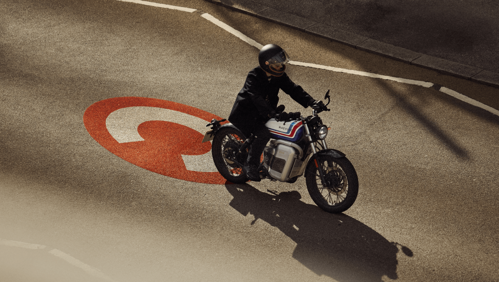 Think Smaller: Why Electric Motorbikes Beat Electric Cars in London - Maeving®