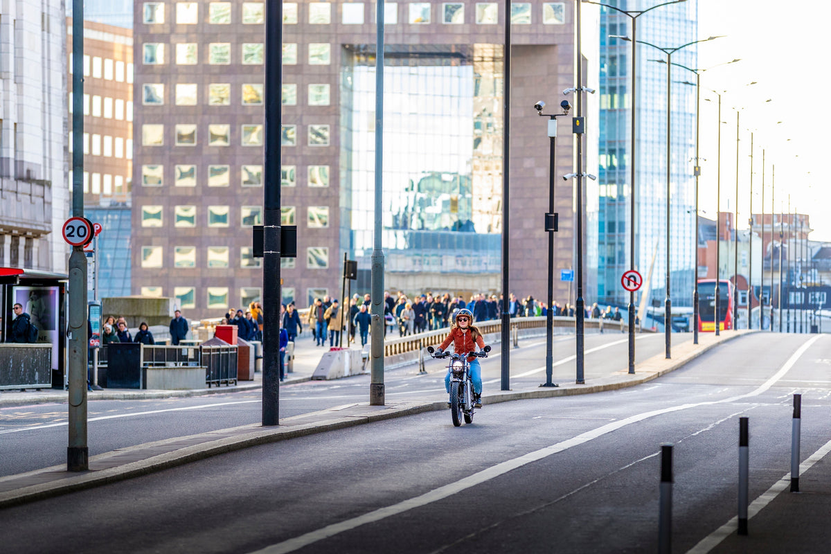 How Motorcycles Reduce Traffic Congestion: The Data Behind Urban Solutions