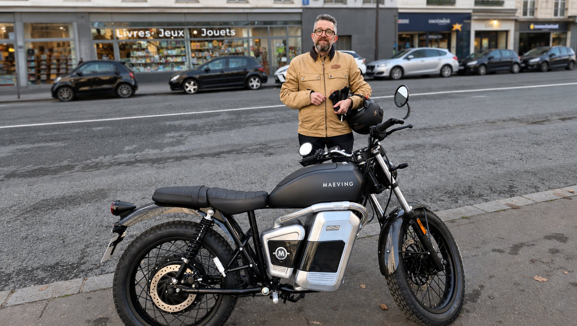 Rencontre avec Jean-Philippe : de la passion du deux-roues à la découverte de la moto électrique RM2