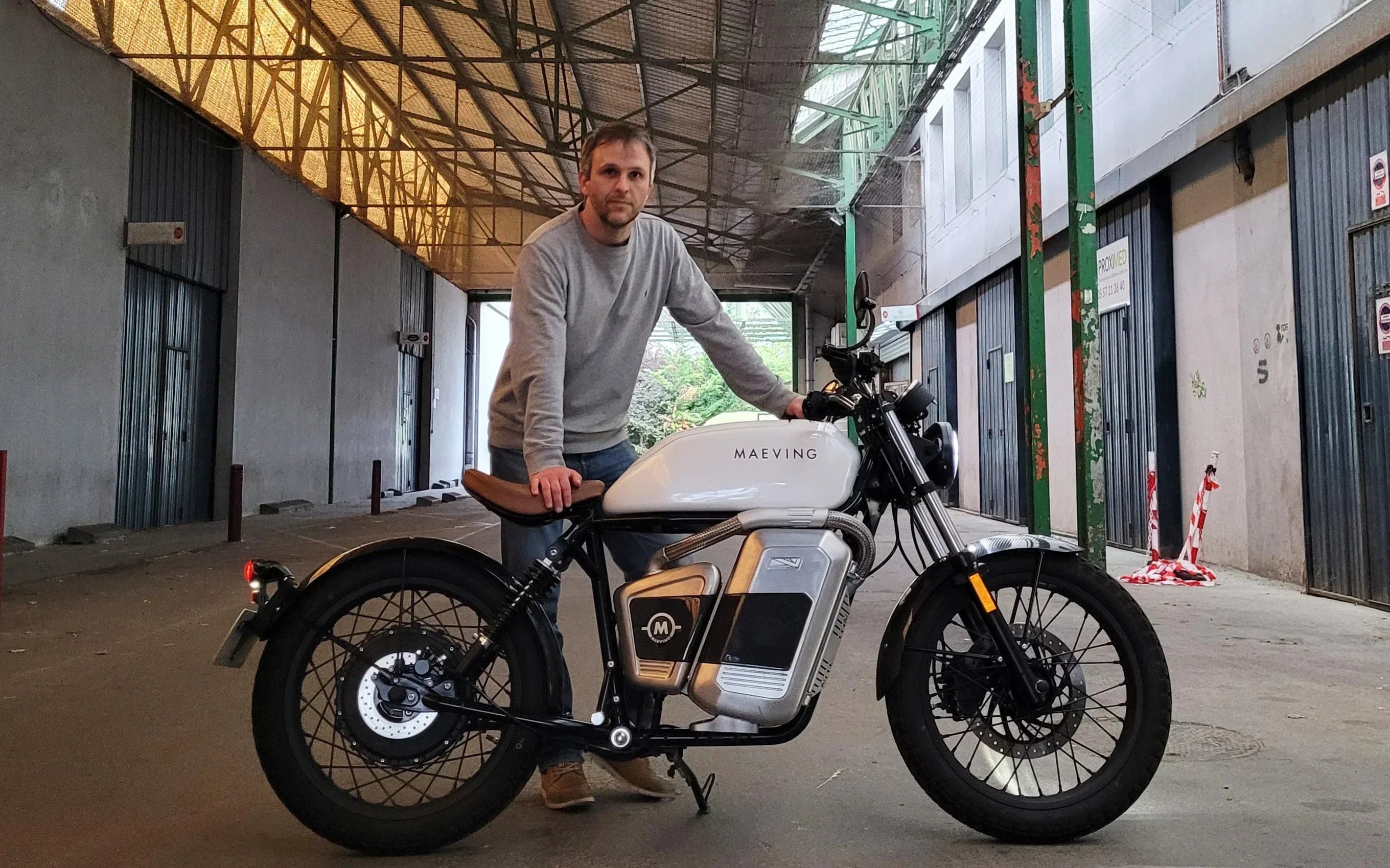 En immersion avec Jean-Luc, propriétaire de la Maeving RM1S