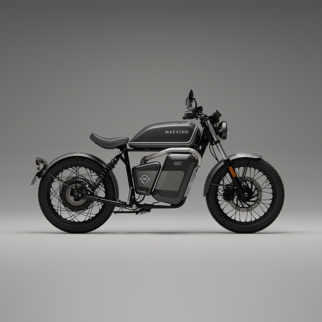 #tank_blackout_edition_seat_tan_seat_mudguards_black_mudguards_and_black_infills